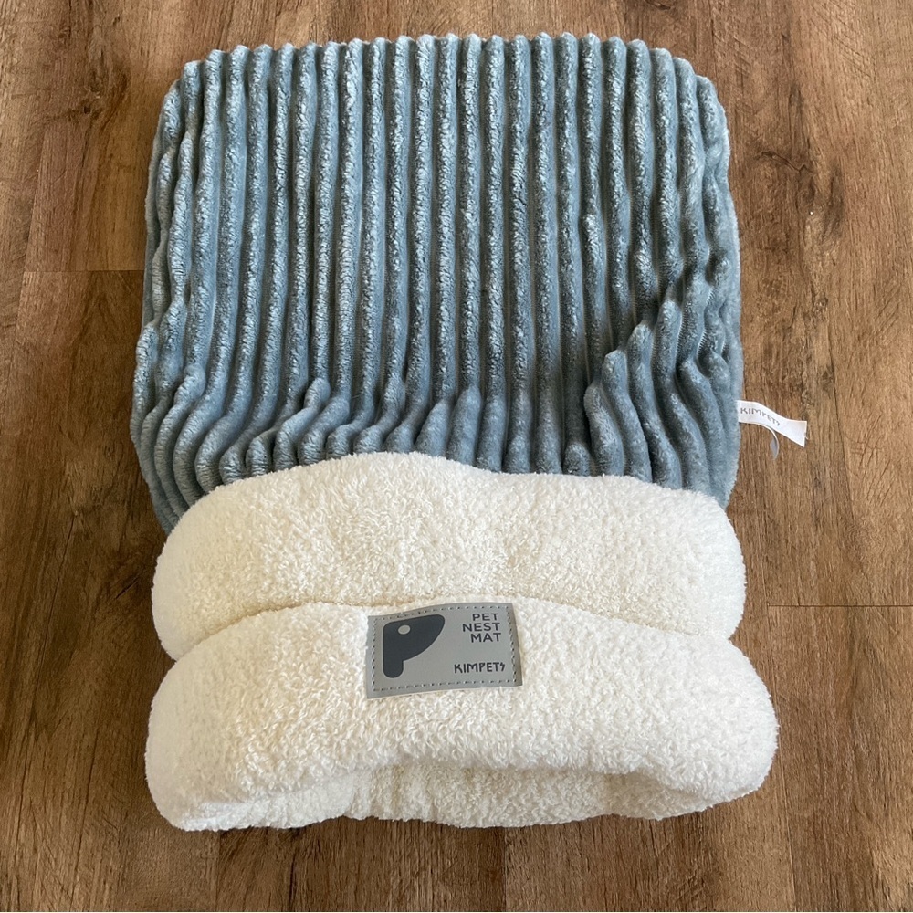Cat Sleeping Bag Snuggle Sack Small Dog Bed Cave Soft Washable Pet Mat Fleece